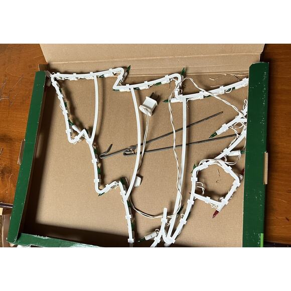 VTG Christmas Silhouettes Light Up Tree Indoor Outdoor Decoration USA! ***READ - Picture 3 of 4